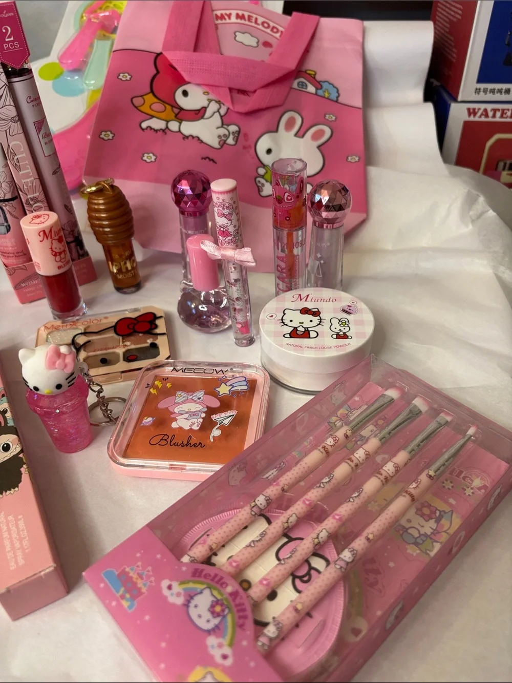 Hello Kitty Pink Kids Accessories and Makeup Play Set